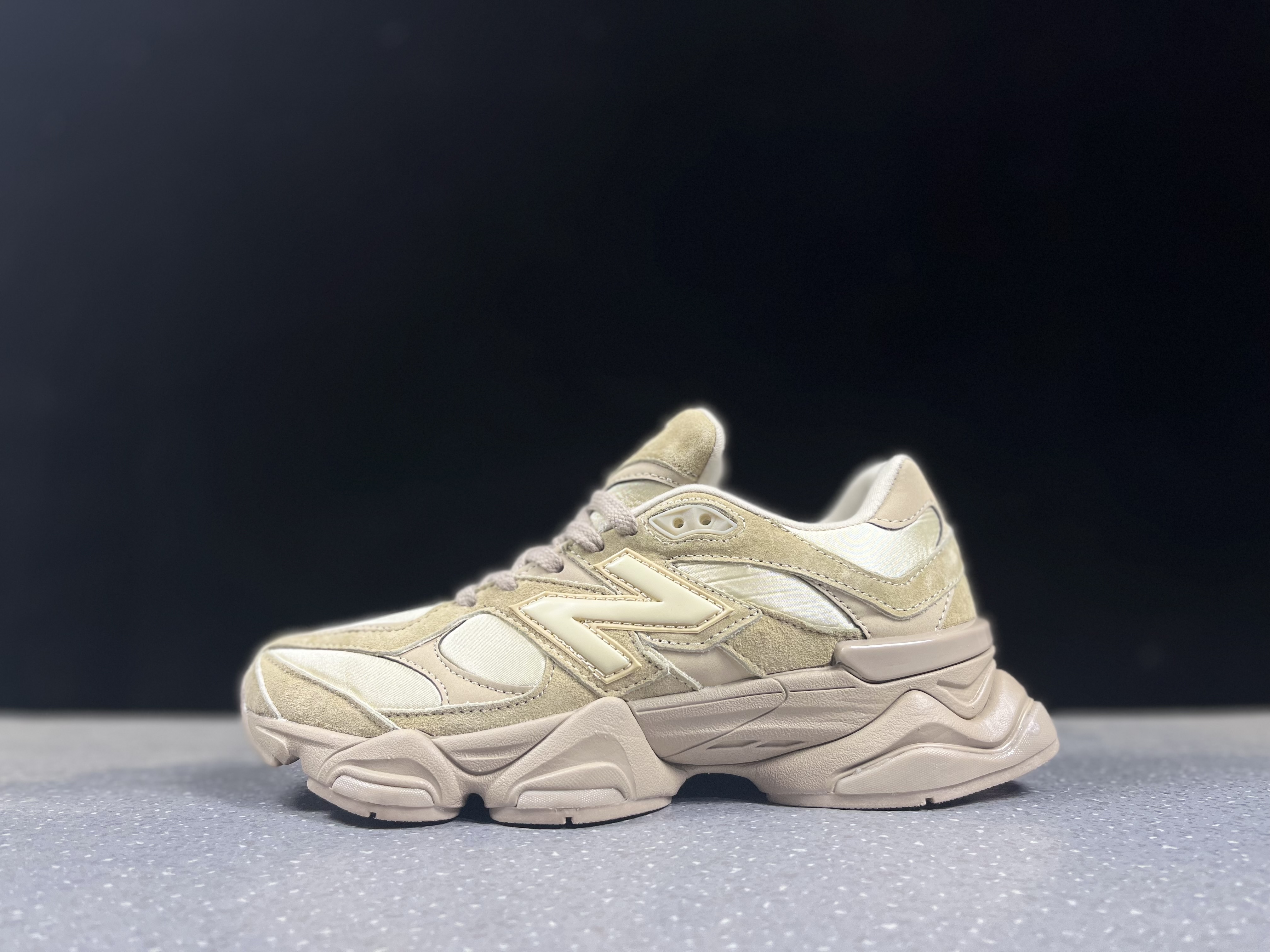 (image for) New Balance 9060 Sale 105