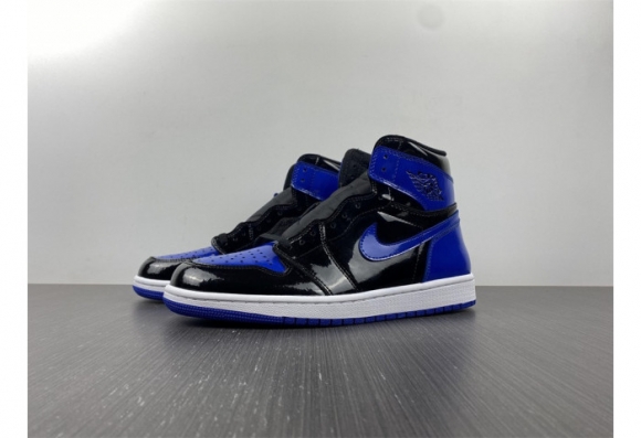 Air Jordan 1 Retr o OG 
