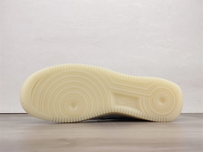 Nike Air Force 1 Low \'07 QS Purple Skeleton Halloween CU8067-500