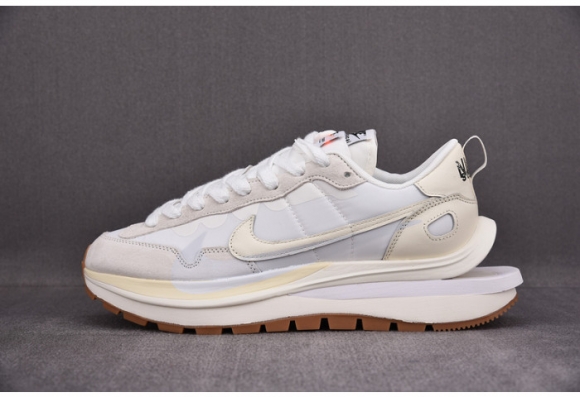 Sacai x Nike VaporWaffle DD1875-100