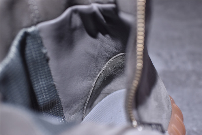 Adidas Yeezy 750 Boost Light Grey Gum Glow Dark 