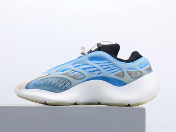 Yeezy 700 V3 Arzareth 