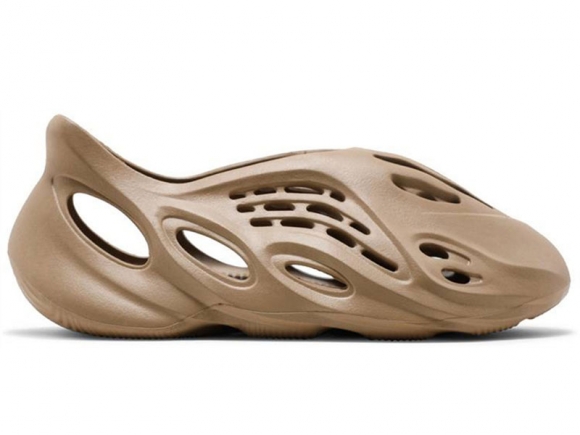 Yeezy Foam Runner Ochre 